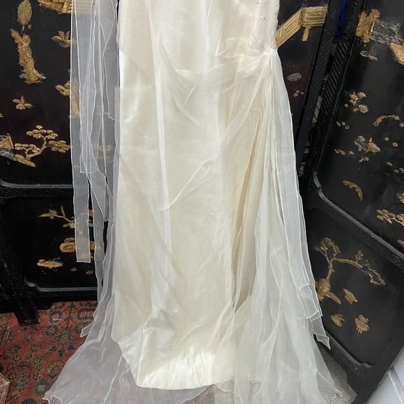 PETER LANGER WEDDING DRESS - Picture 3 of 6